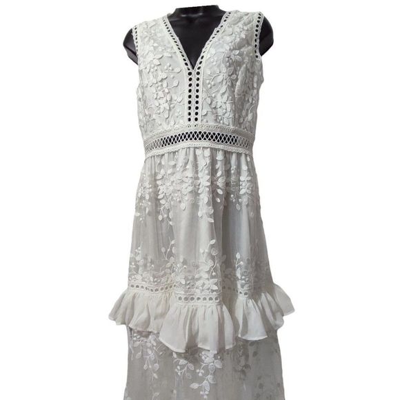 AQUA Embroidered Flounce Lace Sheer Maxi - Picture 8 of 9